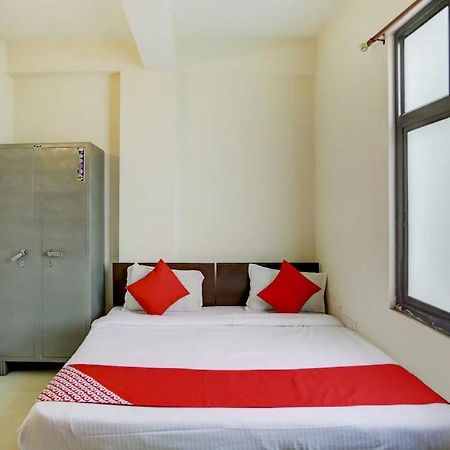 Hotel Park Plaza Noida Exterior photo